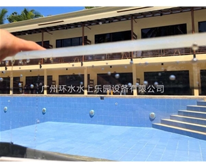 透明游泳池設計